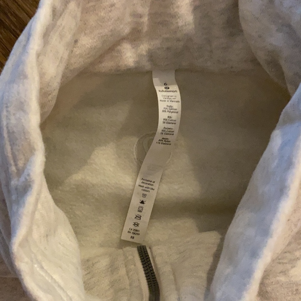 Lululemon zip up - Picture 4 of 6
